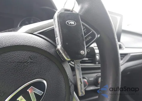 2020 Kia Forte Lxs z USA, uszkodzony, nr VIN 3KPF24AD3LE204185